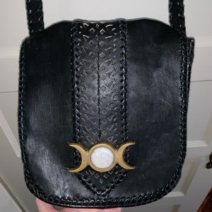 Stela 9 Black Isa Saddle Bag
